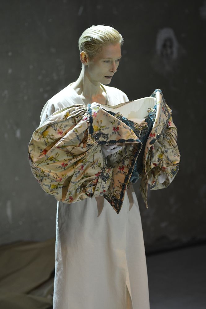 Impossible Wardrobes: The Impossible Wardrobe / Eternity