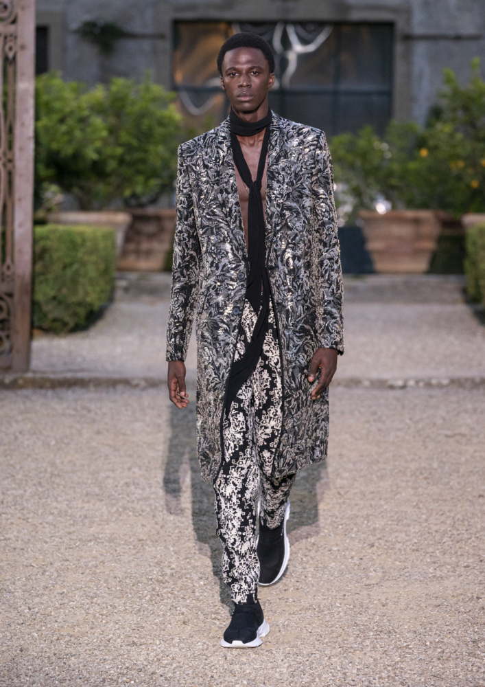 Old World Romanticism and Modern Edge at Givenchy Pitti Uomo 2019