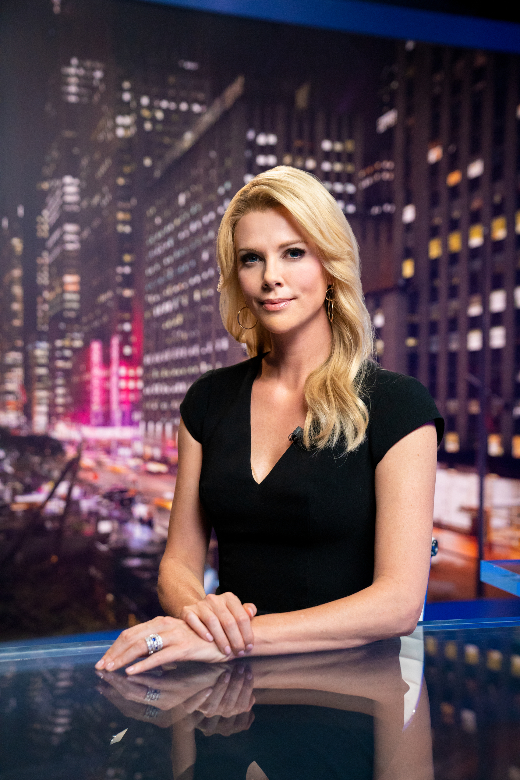 How Kazu Hiro Turned Charlize Theron Into Megyn Kelly for 1707 x 2560