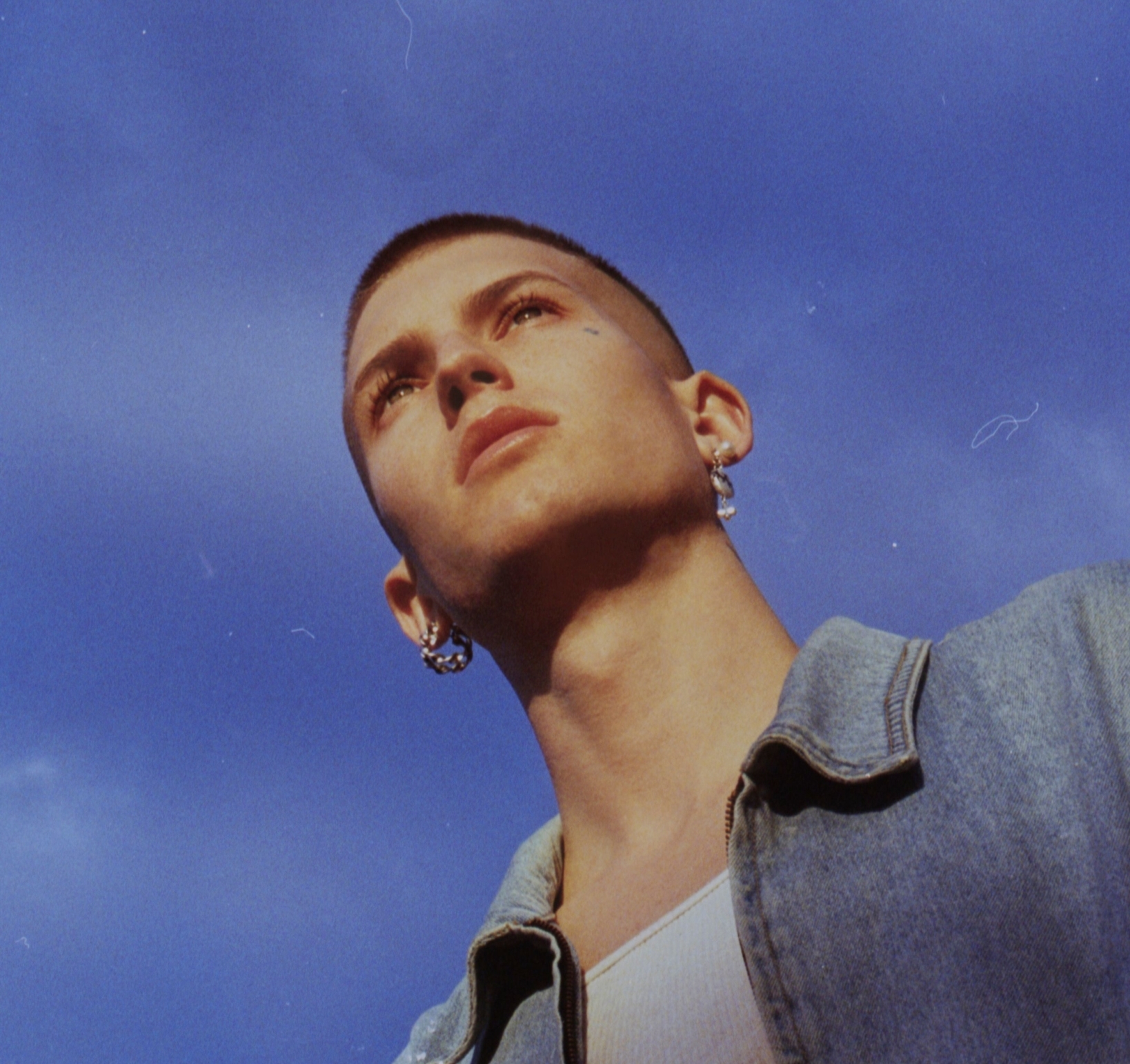 gus dapperton is listening arcade fire elvis and gus dapperton is listening arcade fire elvis and