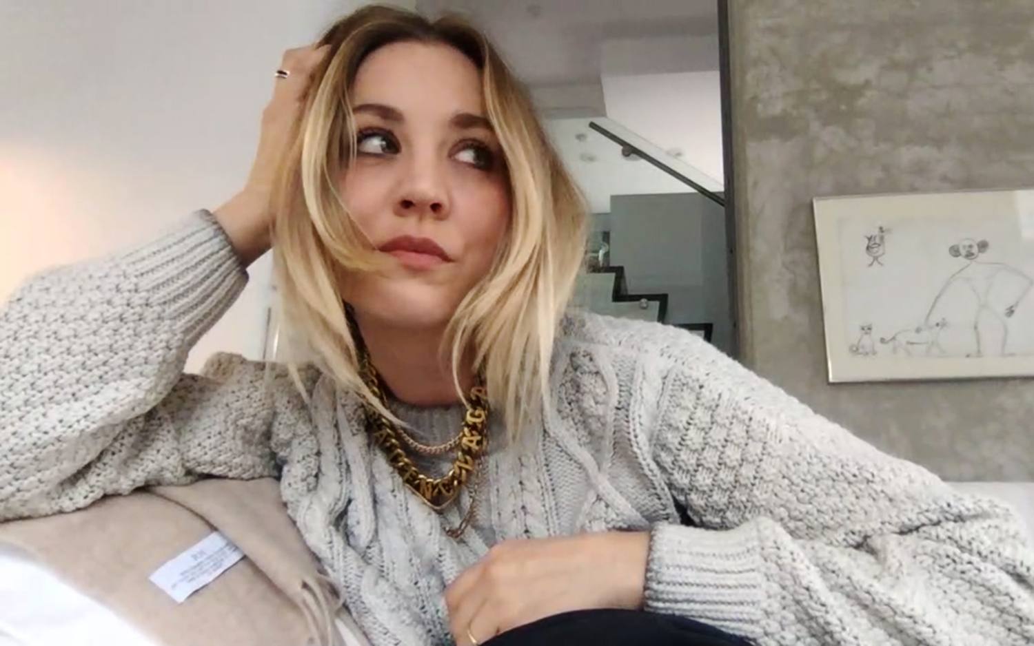 Kaley Cuoco and David Spade on Flight Attendants, Bad Reviews, and Fake Feuds Kaley Cuoco and David Spade on Flight Attendants, Bad Reviews, and Fake Feuds