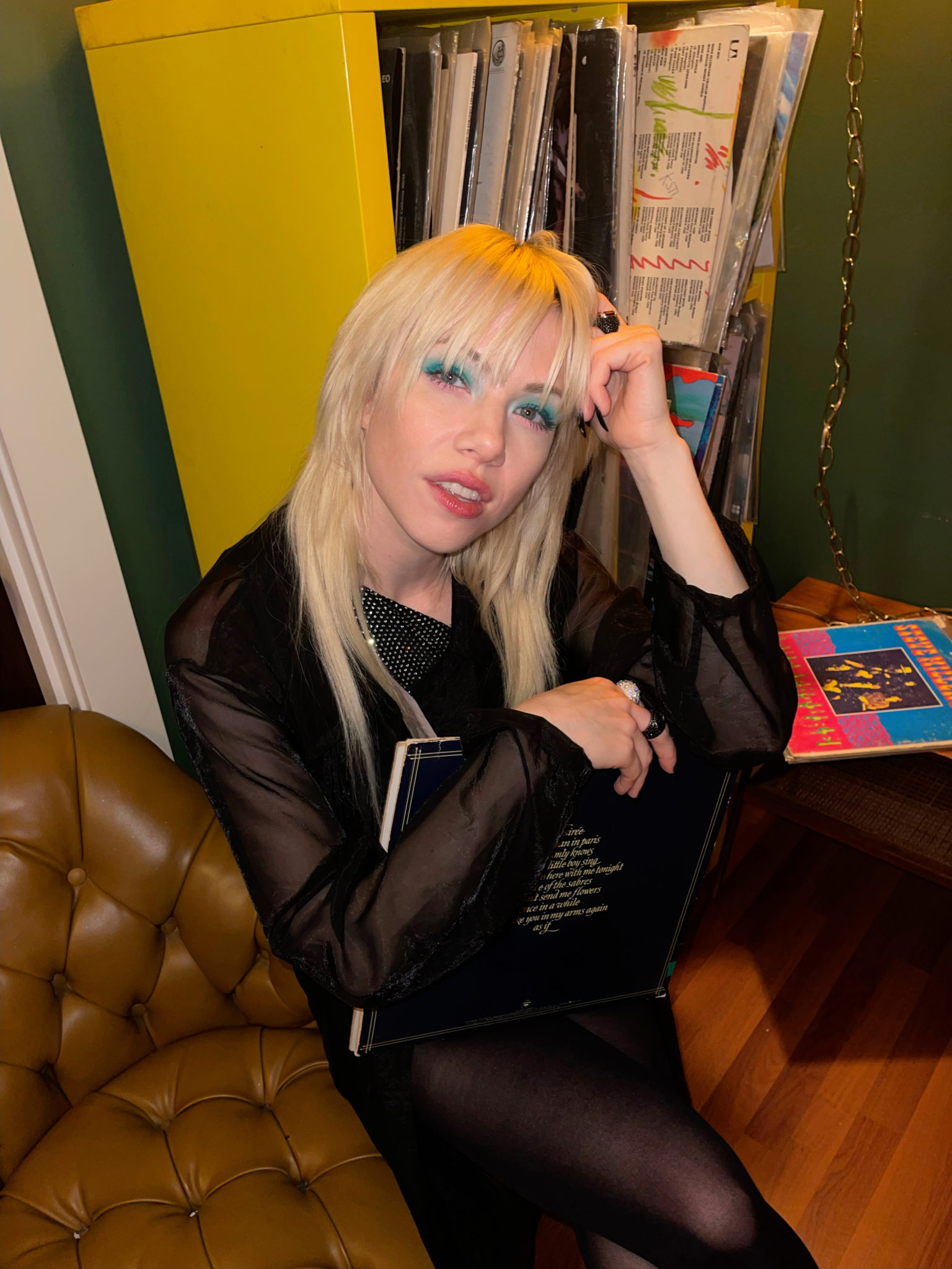 X Sensation: Carly Hart Makes Waves - bclljm2