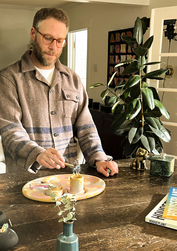 Seth Rogen Shows Us How to Roll the Perfect Joint