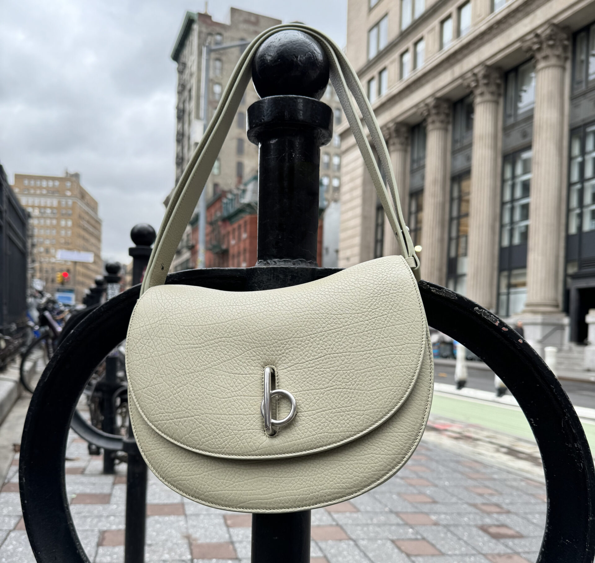 Burberry Spring 2024 Is Strictly for the Glamor Queens