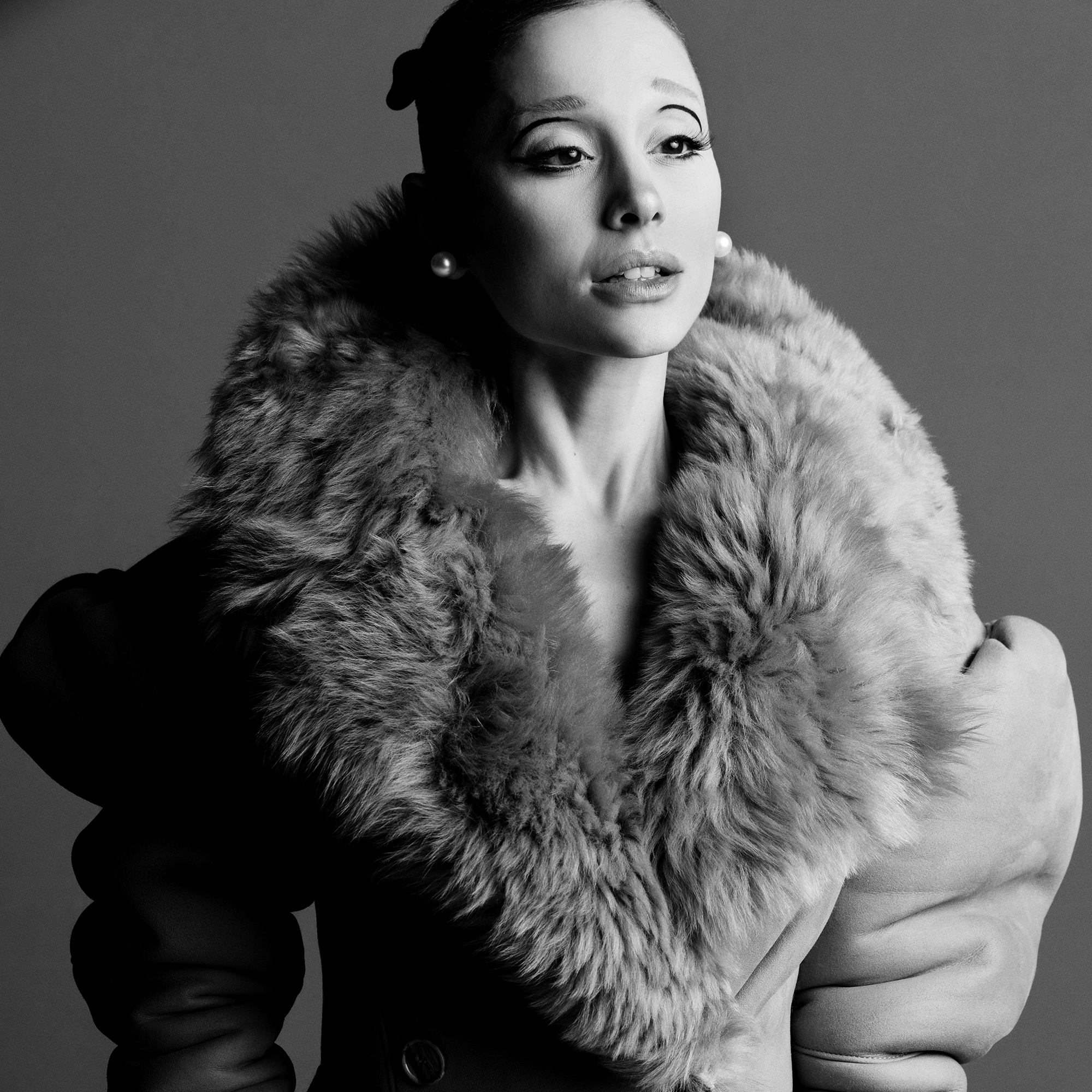 Interview_Issue-564_Winter-2025_Ariana-G