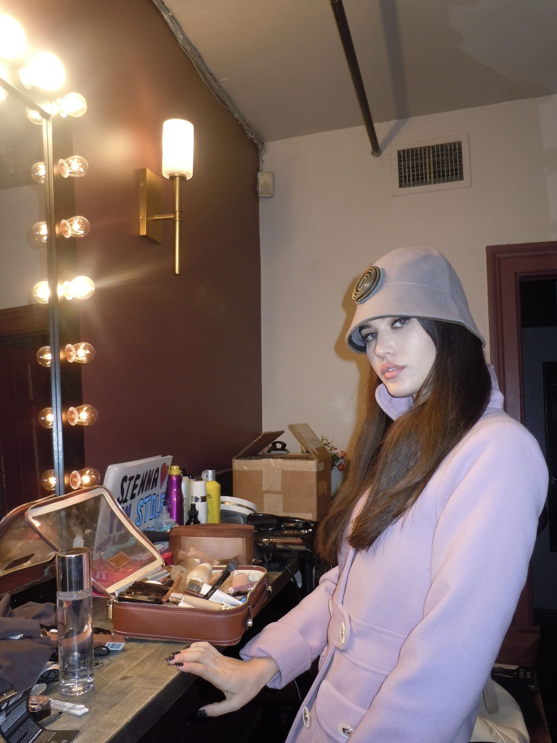 Introducing Sienna Spiro, the Sad Girl Singer Bringing the Sixties Back