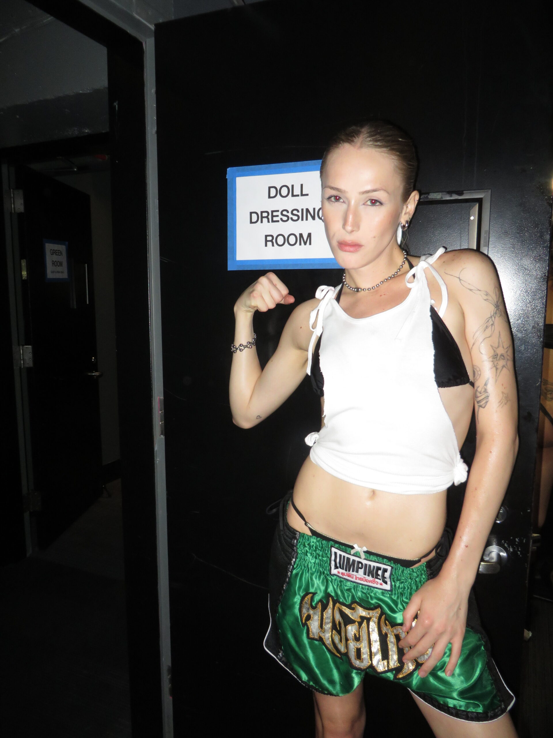 Twinks vs. Dolls, Cloe Aelin