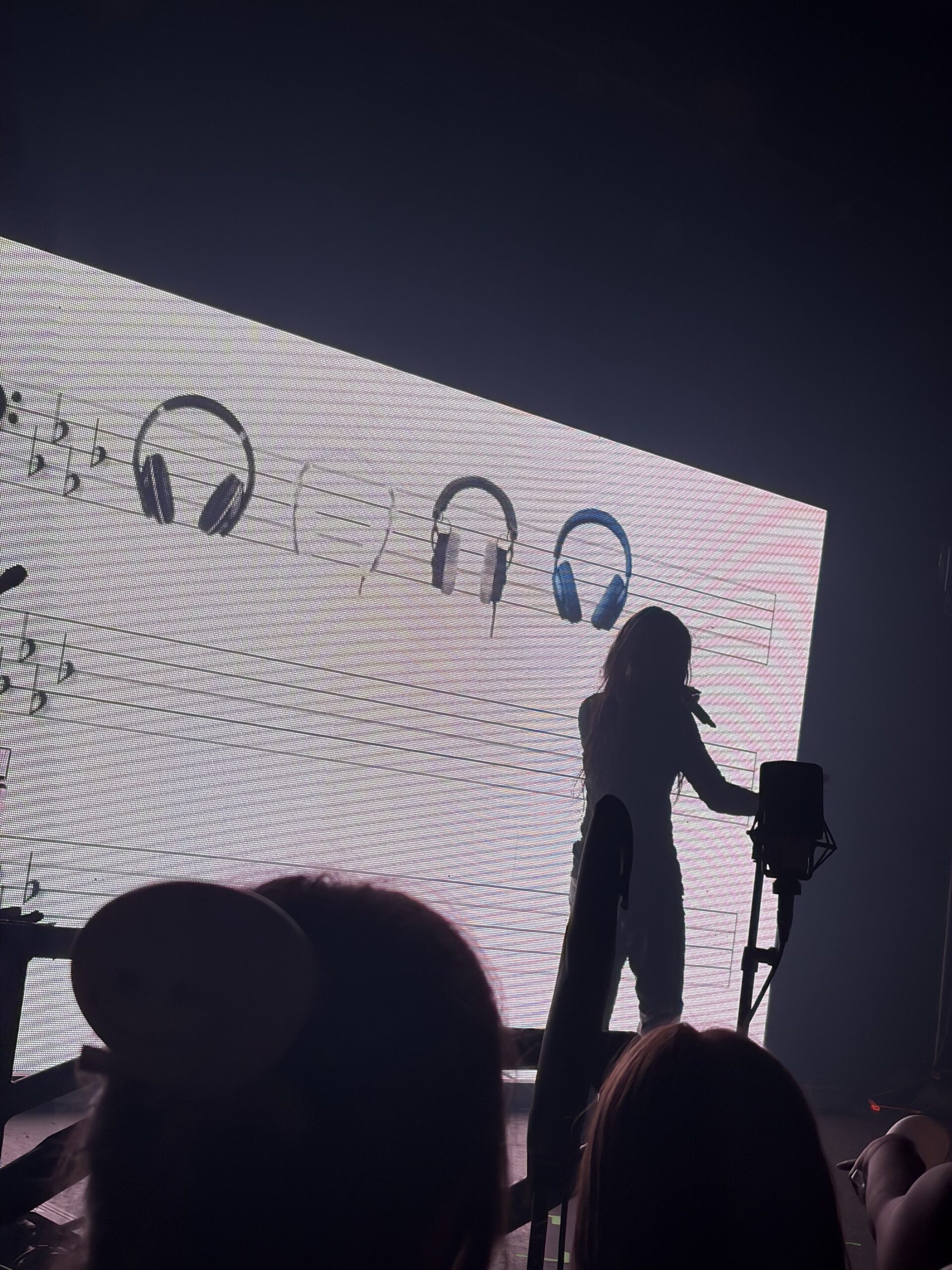 Underscores performing